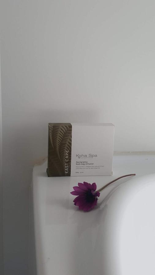 Kaka Point Spa Accommodation - Catlins Bagian luar foto
